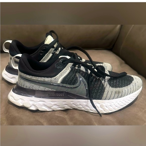 Nike React Infinity 2 Running Shoes 10.5 (Custom Nike ID) - Picture 1 of 6